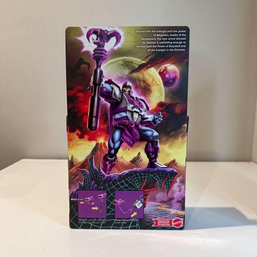 Masters of the Universe x Transformers Megatron Skeletor & Man-At-Arms - Picture 9 of 10